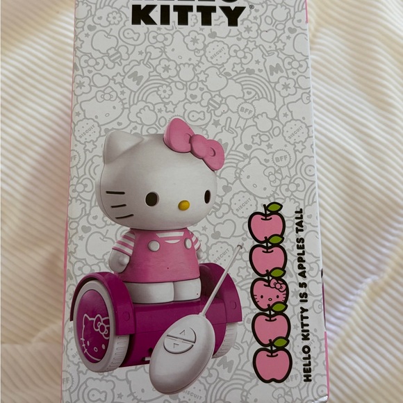 NWT Hello Kitty Pink Remote Control Set - Picture 2 of 3